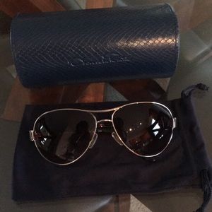Oscar De La Renta Aviator Sunglasses